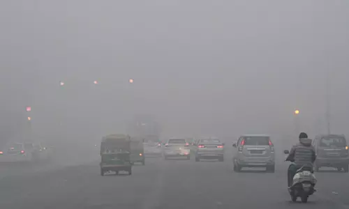 NCR में ठंड और प्रदूषण का डबल अटैक, मौसम विभाग ने जारी किया अलर्ट NCR में ठंड और प्रदूषण का डबल अटैक, मौसम विभाग ने जारी किया अलर्ट