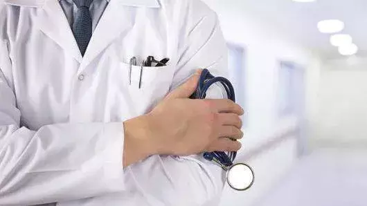 Dearth of doctors: राज्य के मेडिकल कॉलेजों का कामकाज अस्त-व्यस्त