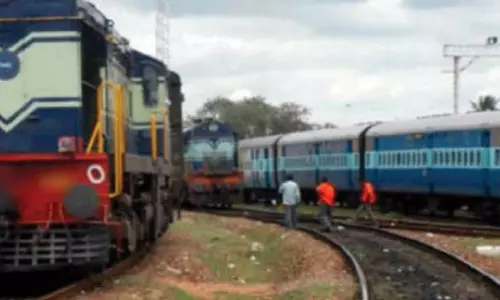 इतवारी एक्सप्रेस से सफर करने वाले यात्री परेशान