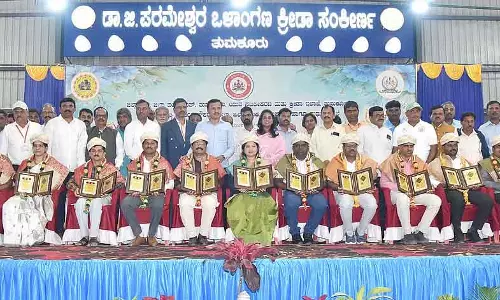 Tumkur : सर्वश्रेष्ठ सेवा पुरस्कार प्रदान किया गया Tumkur : सर्वश्रेष्ठ सेवा पुरस्कार प्रदान किया गया