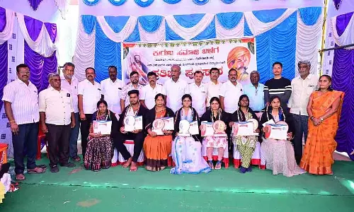 Pavagadh : कुरुबा समाज बालंगा की ओर से प्रतिभा पुरस्कार Pavagadh : कुरुबा समाज बालंगा की ओर से प्रतिभा पुरस्कार