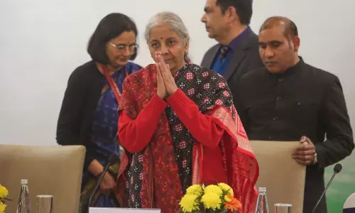 FM Sitharaman ने संसद में आर्थिक सर्वेक्षण 2026 पेश किया