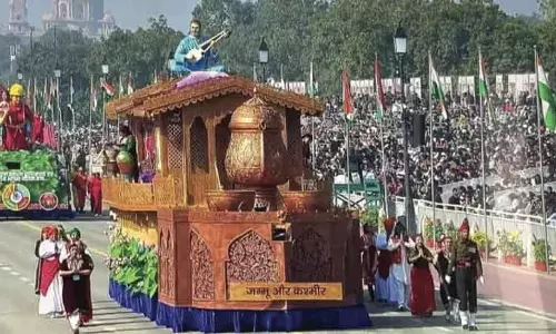 Jammu -Kashmir की गणतंत्र दिवस झांकी ने राष्ट्रीय स्तर पर दूसरा स्थान हासिल किया Jammu -Kashmir की गणतंत्र दिवस झांकी ने राष्ट्रीय स्तर पर दूसरा स्थान हासिल किया