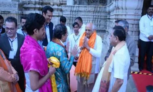 द्वारका धाम पहुंचे गुजरात के CM, प्रदेश की सुख-समृद्धि के लिए की प्रार्थना