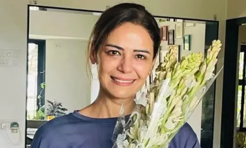 Kohrra 2 की मोना सिंह ने बॉलीवुड में महिलाओं की एक्सपायरी डेट के बारे में बात की Kohrra 2 की मोना सिंह ने बॉलीवुड में महिलाओं की एक्सपायरी डेट के बारे में बात की