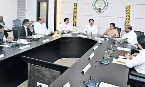 Minister Lokesh : बच्चों को सोशल मीडिया से दूर रखना चाहिए Minister Lokesh : बच्चों को सोशल मीडिया से दूर रखना चाहिए