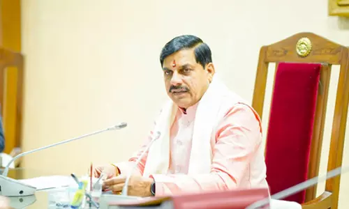CM मोहन यादव ने जिलेवार किसानों के नुकसान का आकलन करने के दिए निर्देश CM मोहन यादव ने जिलेवार किसानों के नुकसान का आकलन करने के दिए निर्देश