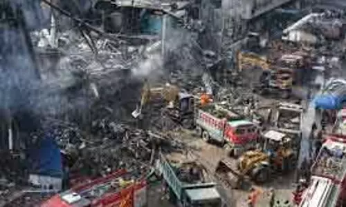 Karachi मॉल में आग: मरने वालों की संख्या बढ़कर 73 हो गई