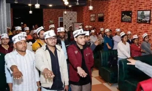 Farrukhabad: समर्थ ने आयोजित की स्वच्छता जागरूकता शपथ Farrukhabad: समर्थ ने आयोजित की स्वच्छता जागरूकता शपथ