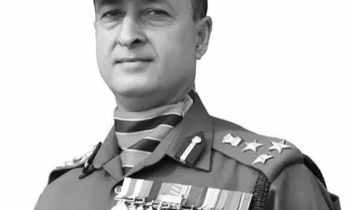 BSF के पूर्व इंस्पेक्टर जनरल का सम्मान के साथ अंतिम संस्कार किया गया BSF के पूर्व इंस्पेक्टर जनरल का सम्मान के साथ अंतिम संस्कार किया गया