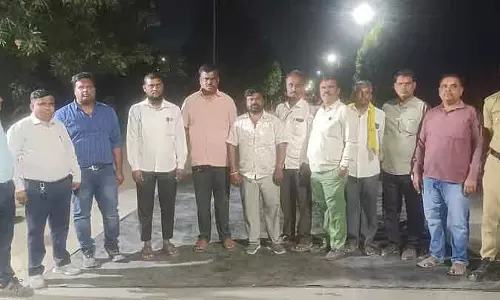 सीमेंट कंपनी प्रशासन ने मांग पर प्रतिक्रिया दी: किसानों ने विरोध प्रदर्शन खत्म किया