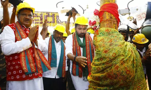 Medaram आदिवासी मेला: केंद्रीय मंत्रियों ने दी भागीदारी और समर्थन Medaram आदिवासी मेला: केंद्रीय मंत्रियों ने दी भागीदारी और समर्थन