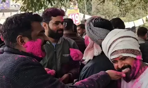 SC द्वारा नए UGC इक्विटी नियमों पर रोक लगाने पर लोग, छात्र जश्न मना रहे