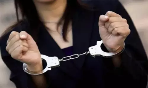 मादक पदार्थों की तस्करी के आरोप में महिला समेत पांच गिरफ्तार