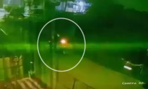 खौफनाक मंजर...CCTV का LIVE वीडियो, रात के अंधेरे में...