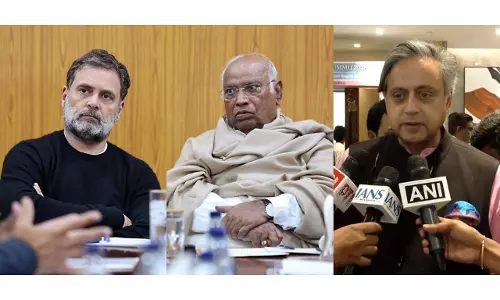 INC, खड़गे, राहुल को धन्यवाद: बंद कमरे में मीटिंग के बाद राहुल ने एकता का संकेत दिया INC, खड़गे, राहुल को धन्यवाद: बंद कमरे में मीटिंग के बाद राहुल ने एकता का संकेत दिया