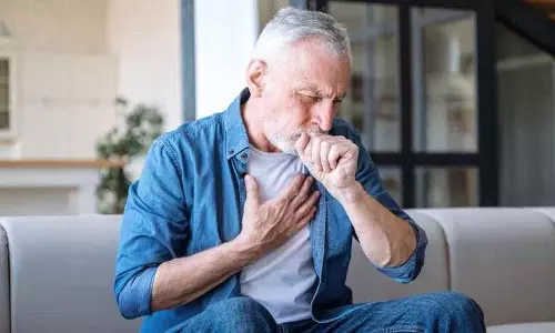 अगर आपको लंबे समय से Cough है तो इस बात का ध्यान रखें अगर आपको लंबे समय से Cough है तो इस बात का ध्यान रखें