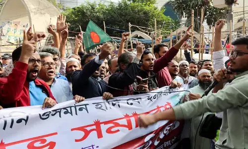 भारत द्वारा राजनयिकों के परिवारों को वापस बुलाने के बाद Bangladesh ने सुरक्षा खतरे को खारिज किया भारत द्वारा राजनयिकों के परिवारों को वापस बुलाने के बाद Bangladesh ने सुरक्षा खतरे को खारिज किया