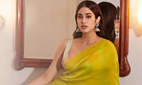 Janhvi Kapoor ने छोड़ी करण जौहर की एजेंसी Janhvi Kapoor ने छोड़ी करण जौहर की एजेंसी