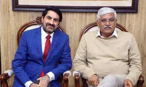 Balwant Thakur ने केंद्रीय मंत्री से मुलाकात की Balwant Thakur ने केंद्रीय मंत्री से मुलाकात की