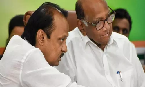 Ajit Pawar प्लेन क्रैश: शरद पवार के लिए तोहफा छूट गया Ajit Pawar प्लेन क्रैश: शरद पवार के लिए तोहफा छूट गया