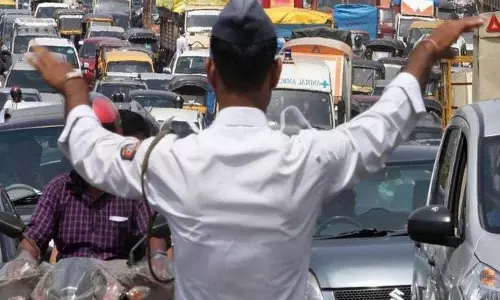 1 फरवरी से मुंबई में Traffic Rules बदलेंगे: गाड़ी ज़ब्त और जुर्माना