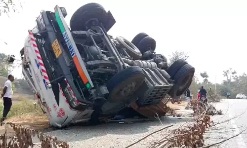 Odisha के मलकानगिरी में तीन भीषण सड़क हादसों से हड़कंप मच गया Odisha के मलकानगिरी में तीन भीषण सड़क हादसों से हड़कंप मच गया