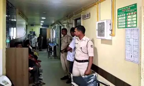 भुवनेश्वर ब्लास्ट: NIA ने अस्पताल में घायलों से की पूछताछ, जांच जारी भुवनेश्वर ब्लास्ट: NIA ने अस्पताल में घायलों से की पूछताछ, जांच जारी