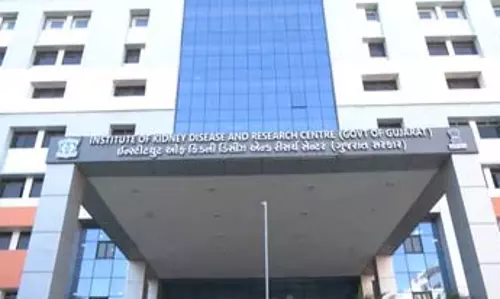 अहमदाबाद के आईकेडीआरसी ने रचा इतिहास, किडनी ट्रांसप्लांट में राष्ट्रीय रिकॉर्ड अहमदाबाद के आईकेडीआरसी ने रचा इतिहास, किडनी ट्रांसप्लांट में राष्ट्रीय रिकॉर्ड