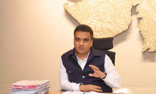 Gujarat सरकार ने आत्मनिर्भर गुजरात-2022 योजना के तहत 1,371 करोड़ रुपये से अधिक के निवेश को मंजूरी दी Gujarat सरकार ने आत्मनिर्भर गुजरात-2022 योजना के तहत 1,371 करोड़ रुपये से अधिक के निवेश को मंजूरी दी