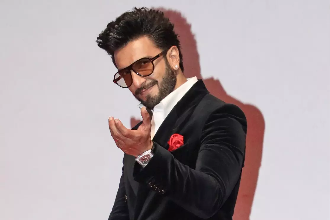 Ranveer Singh पर मामला दर्ज, कर्नाटक पुलिस ने जताई आपत्ति Ranveer Singh पर मामला दर्ज, कर्नाटक पुलिस ने जताई आपत्ति