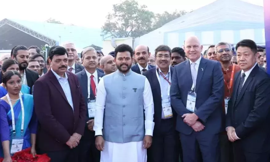 Andhra : मैन्युफैक्चरिंग इकोसिस्टम को बेहतर बनाने के प्रयास जारी Andhra : मैन्युफैक्चरिंग इकोसिस्टम को बेहतर बनाने के प्रयास जारी