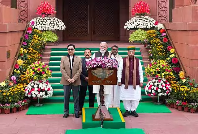 तेजी से आगे बढ़ती सुधारों की एक्सप्रेस : बजट पर Modi तेजी से आगे बढ़ती सुधारों की एक्सप्रेस : बजट पर Modi