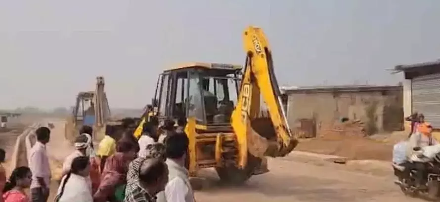 कार्रवाई रोका NRDA ने नवागांव में कार्रवाई रोका NRDA ने नवागांव में