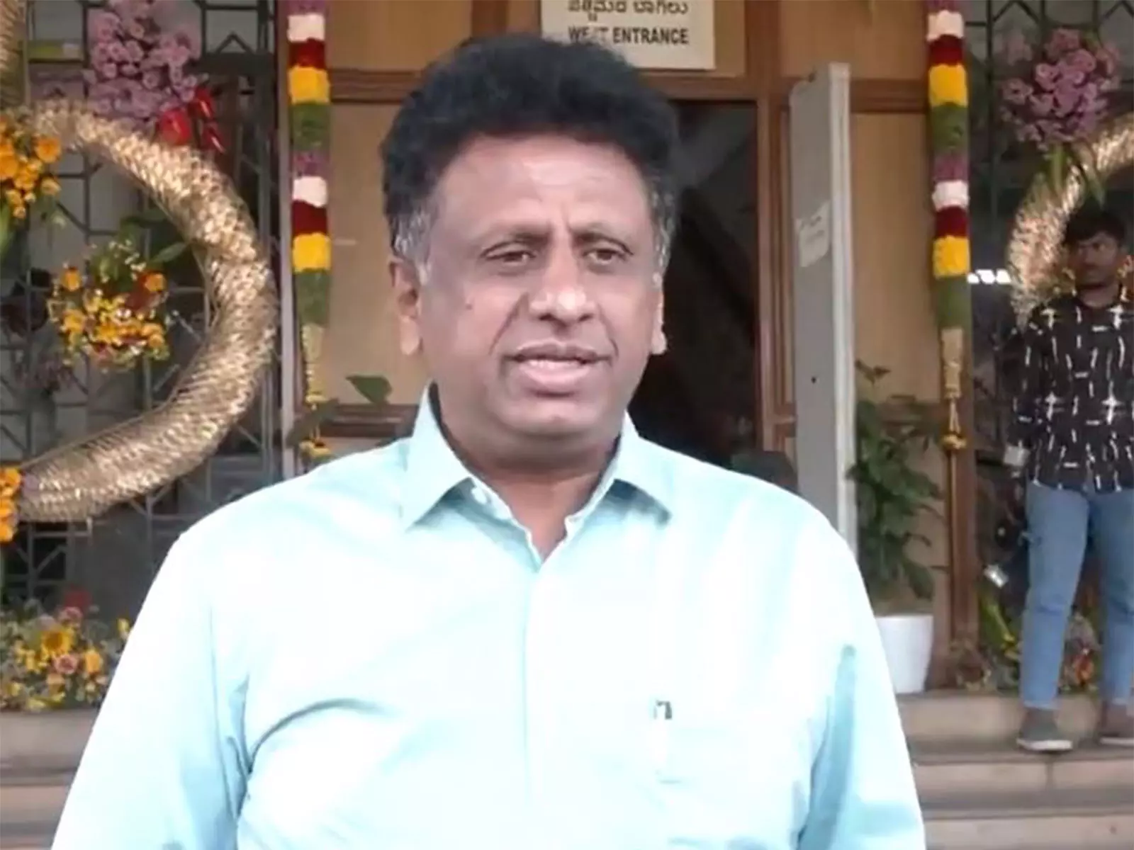 Karnataka के मंत्री सुधाकर ने कहा कि केंद्रीय बजट 2026 लोगों को मूर्ख बना रहा Karnataka के मंत्री सुधाकर ने कहा कि केंद्रीय बजट 2026 लोगों को मूर्ख बना रहा