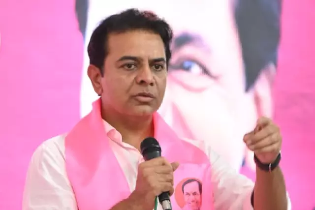 Rama Rao ने फोन टैपिंग मामले में KCR को SIT के नोटिस को बदले की राजनीति बताया Rama Rao ने फोन टैपिंग मामले में KCR को SIT के नोटिस को बदले की राजनीति बताया