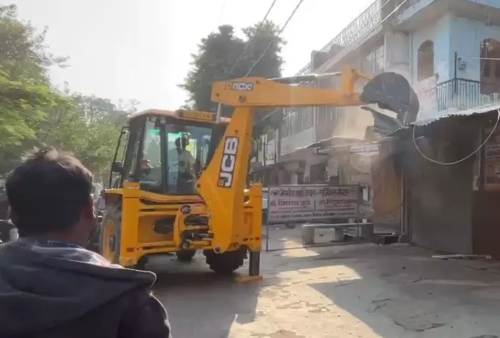 Farrukhabad: नगर प्रशासन करेगा अतिक्रमण हटाने की कार्रवाई Farrukhabad: नगर प्रशासन करेगा अतिक्रमण हटाने की कार्रवाई