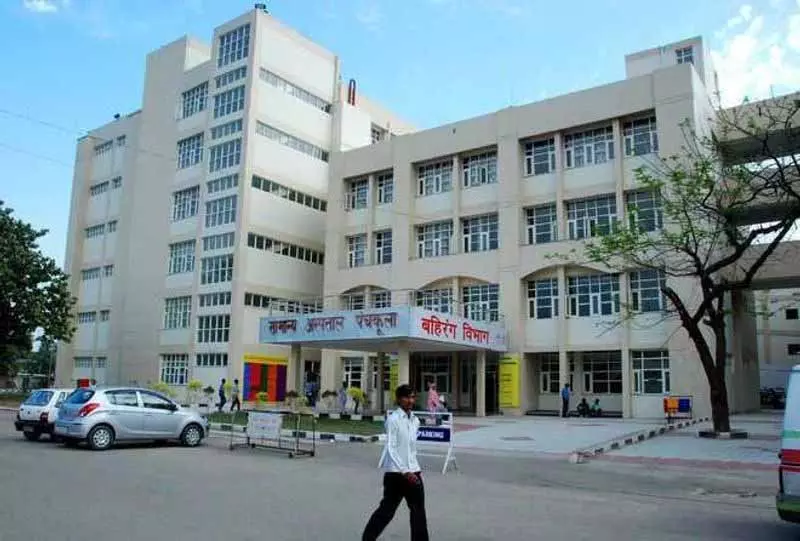 अधिकार पैनल ने Panchkula Hospital के कामों में देरी पर स्पष्टीकरण मांगा अधिकार पैनल ने Panchkula Hospital के कामों में देरी पर स्पष्टीकरण मांगा