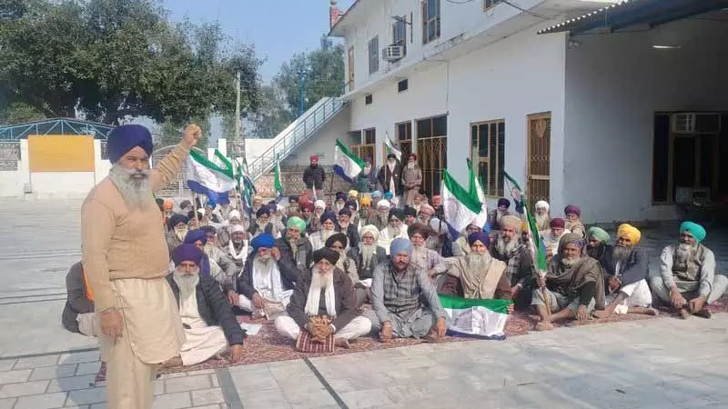 किसान और मज़दूर 5 फरवरी को AAP विधायकों के आवास के बाहर धरना देंगे किसान और मज़दूर 5 फरवरी को AAP विधायकों के आवास के बाहर धरना देंगे