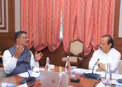 मंत्री प्रताप सरनाईक ने Ajit पवार को भावभीनी श्रद्धांजलि दी मंत्री प्रताप सरनाईक ने Ajit पवार को भावभीनी श्रद्धांजलि दी