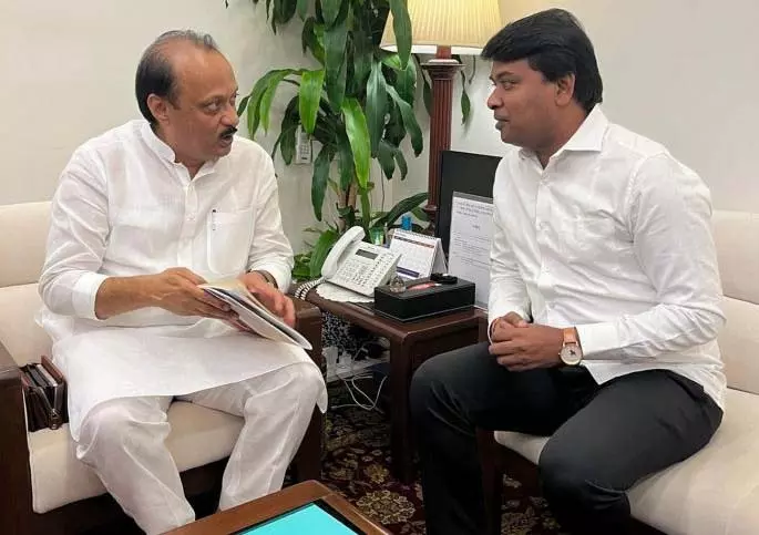 Amit Gorkhe की दादाजी के साथ आखिरी मुलाकात: अंतिम कानमंत्र Amit Gorkhe की दादाजी के साथ आखिरी मुलाकात: अंतिम कानमंत्र