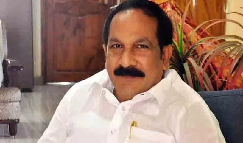 ABN management ने बीआरएस एमएलसी टक्केलापल्ली रविंदर राव से माफी मांगी ABN management ने बीआरएस एमएलसी टक्केलापल्ली रविंदर राव से माफी मांगी