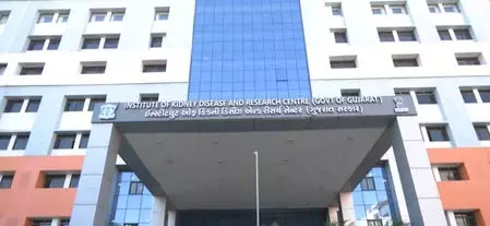 अहमदाबाद के आईकेडीआरसी ने रचा इतिहास, किडनी ट्रांसप्लांट में राष्ट्रीय रिकॉर्ड अहमदाबाद के आईकेडीआरसी ने रचा इतिहास, किडनी ट्रांसप्लांट में राष्ट्रीय रिकॉर्ड