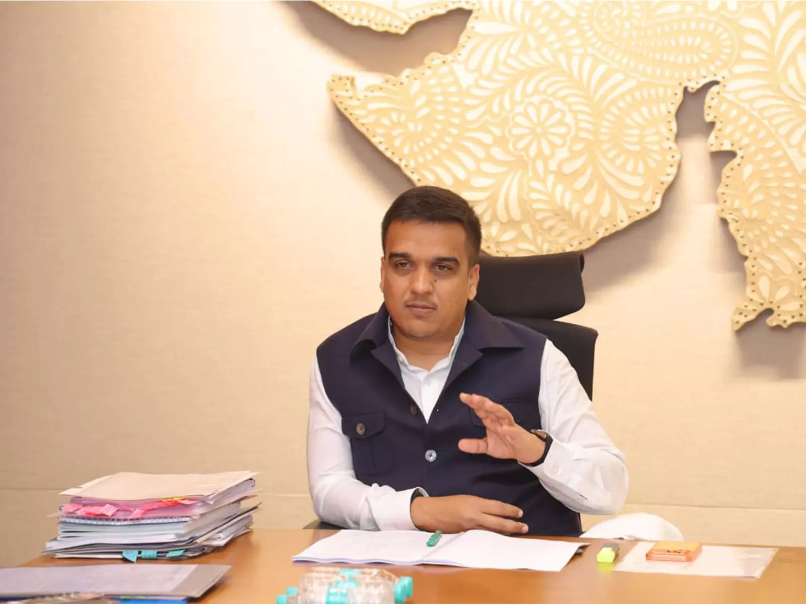 Gujarat सरकार ने आत्मनिर्भर गुजरात-2022 योजना के तहत 1,371 करोड़ रुपये से अधिक के निवेश को मंजूरी दी Gujarat सरकार ने आत्मनिर्भर गुजरात-2022 योजना के तहत 1,371 करोड़ रुपये से अधिक के निवेश को मंजूरी दी