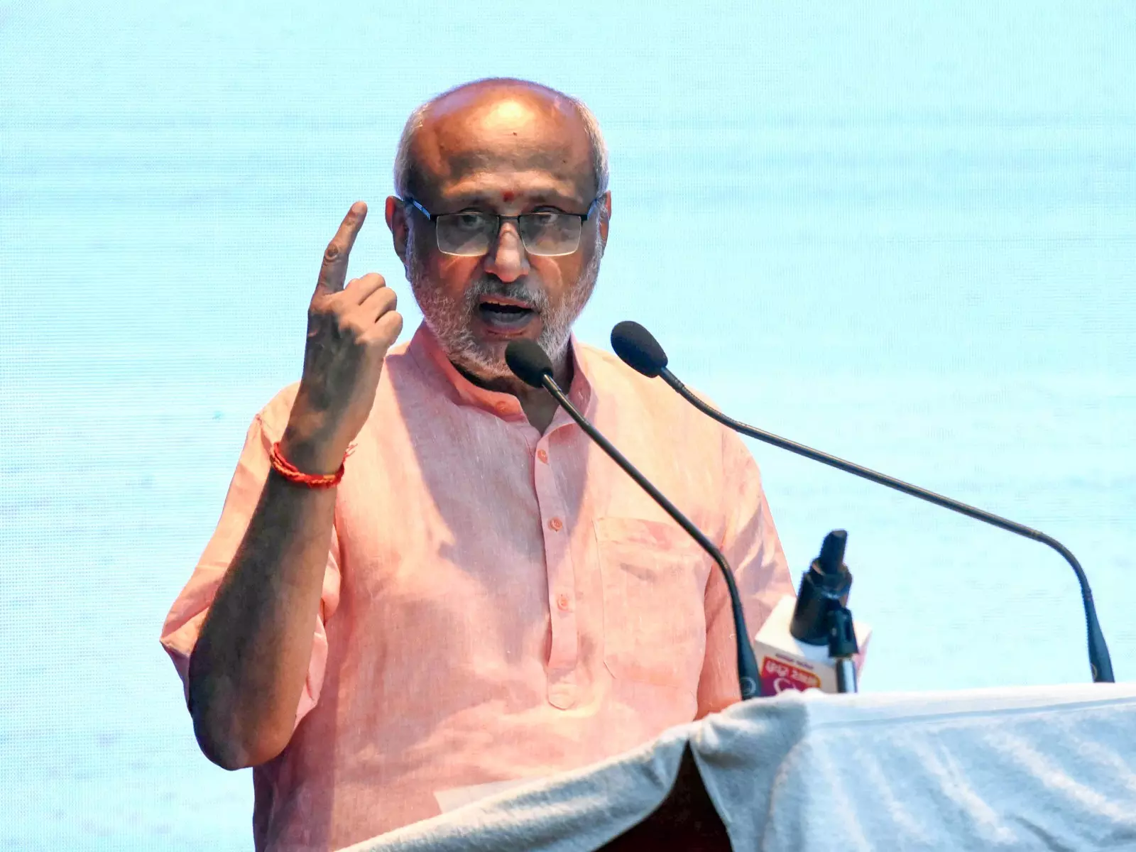राज्यसभा के बजट सत्र के प्रारंभ में उपराष्ट्रपति CP राधाकृष्णन ने शालीनता और रचनात्मक बहस का आग्रह किया राज्यसभा के बजट सत्र के प्रारंभ में उपराष्ट्रपति CP राधाकृष्णन ने शालीनता और रचनात्मक बहस का आग्रह किया