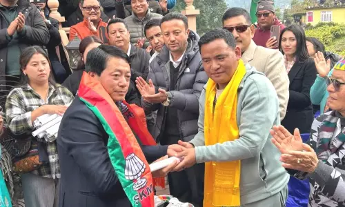 Sikkim: एसडीएफ उम्मीदवार एसकेएम में शामिल हुए Sikkim: एसडीएफ उम्मीदवार एसकेएम में शामिल हुए