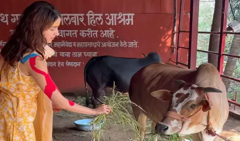 अनन्या पांडे ने मंदिर यात्रा के आध्यात्मिक पलों को शेयर किया