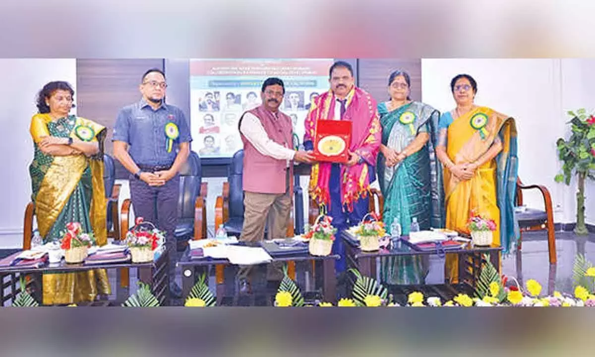 VSU में SDGs पर अंतर्राष्ट्रीय सम्मेलन ने सहयोग को बढ़ावा दिया