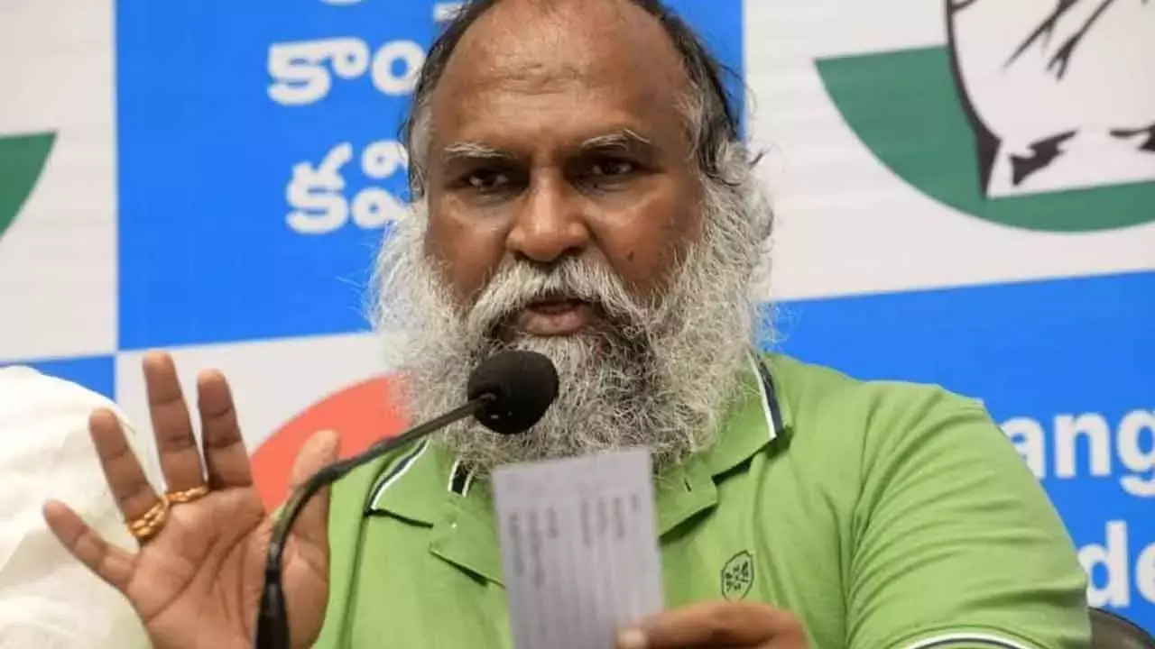 Telangana: जग्गा रेड्डी लड़कियों को ब्लैकमेल करने वालों के खिलाफ सख्त कार्रवाई चाहते हैं