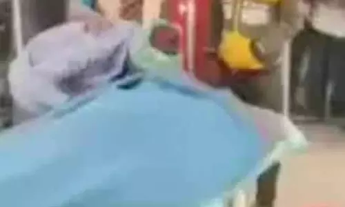 डायलिसिस मशीन को अचानक हॉस्पिटल स्टाफ ने किया बंद, आदिवासी युवती की मौत